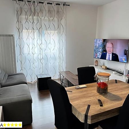 Gorizia Central Luxe Apartment 6 Posti Letto Εξωτερικό φωτογραφία